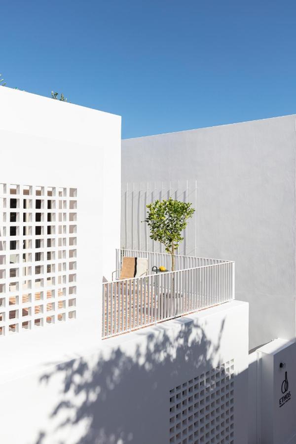 Ethos Vegan Suites Fira  Dış mekan fotoğraf