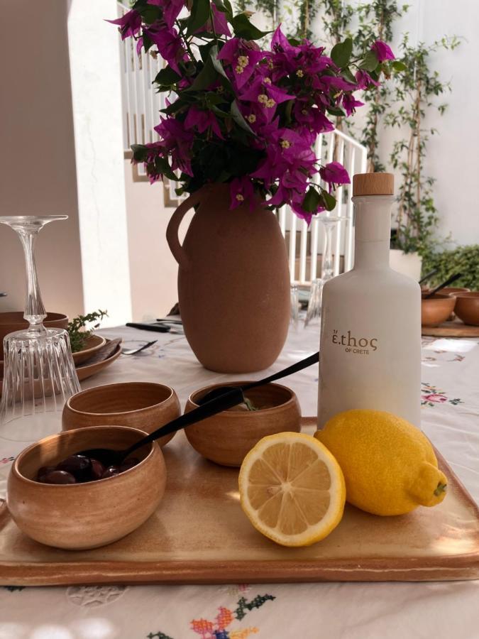 Ethos Vegan Suites Fira  Dış mekan fotoğraf